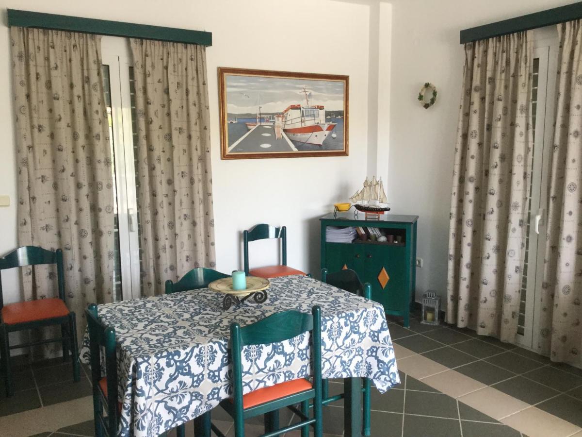 Papoulias Rooms Elafonissos Bagian luar foto