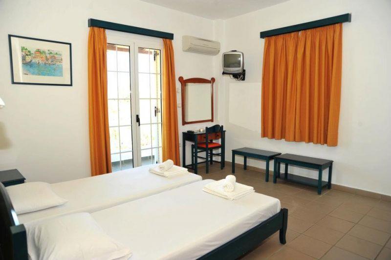 Papoulias Rooms Elafonissos Ruang foto