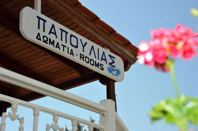 Papoulias Rooms Elafonissos Bagian luar foto